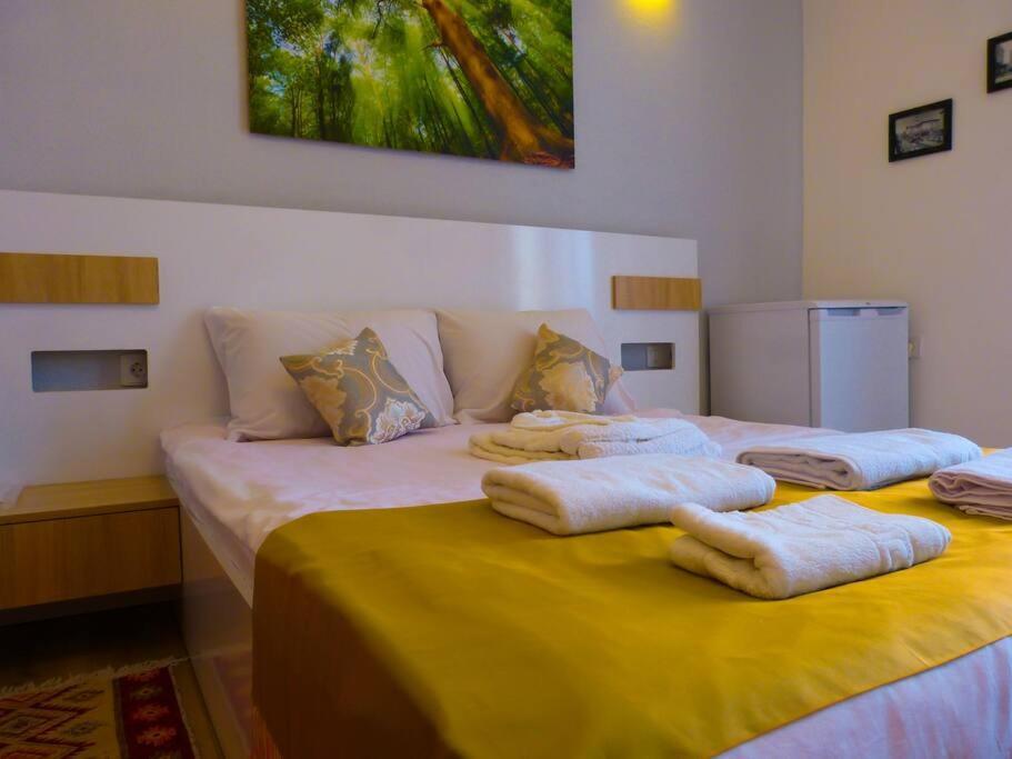 Live-Inn Stunning Apartment On Azneft Sq With President Palace & Old City Views Baku Exterior foto